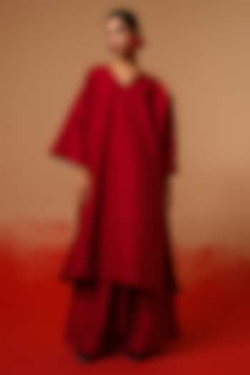 Red & Black Crushed Silk Floral Tunic by STOIQUE at Pernia's Pop Up Shop