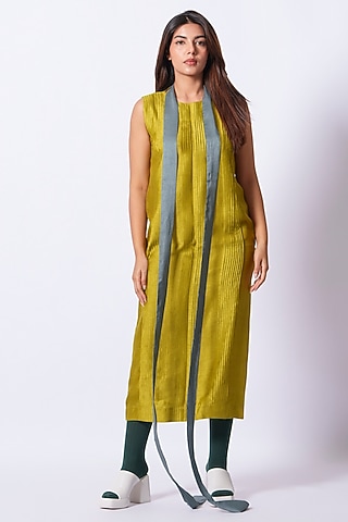 Moss Green Mysore Silk Midi Dress by STOIQUE