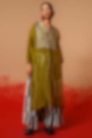 Moss Green Cotton Chanderi Tunic by STOIQUE at Pernia's Pop Up Shop