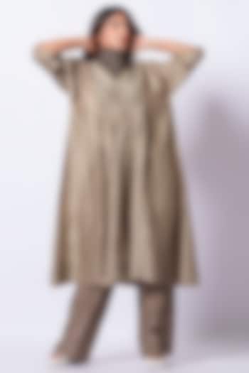 Grey Crushed Silk Tunic by STOIQUE at Pernia's Pop Up Shop