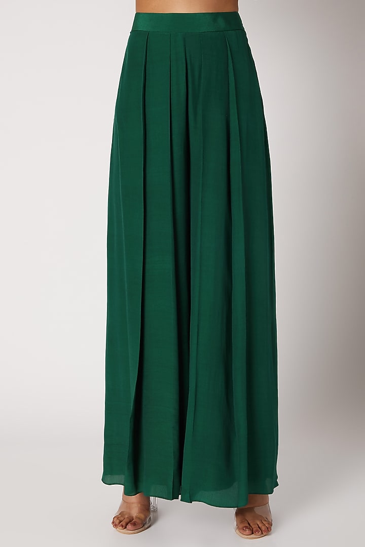 Emerald Green Crop Top With Pants Belt by Shruti Ranka at Pernia's Pop Up  Shop