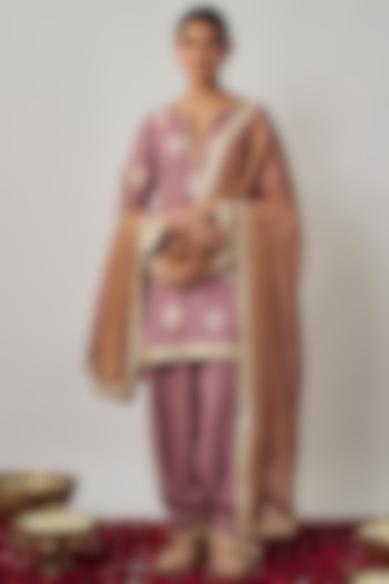 Mauve Viscose Georgette Embroidered Kurta Set For Girls by Starflower by Renee Label at Pernia's Pop Up Shop