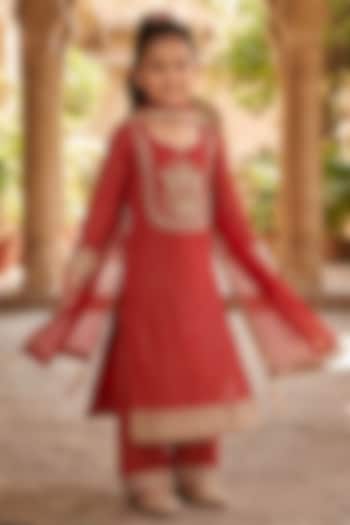 Red Banarasi Viscose Georgette Embroidered Kurta Set For Girls by Starflower by Renee Label at Pernia's Pop Up Shop