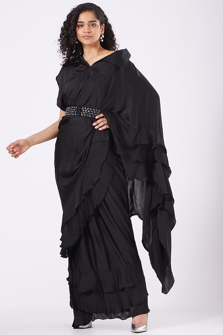 Black Pre-Stitched Frilled Saree Set With Belt by Studio Surbhi at Pernia's Pop Up Shop