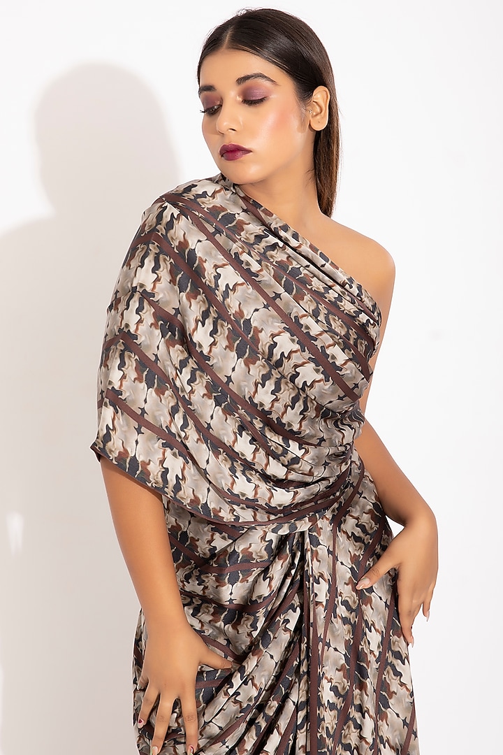 Red Digital Printed Party Wear Gown Saree by Studio Surbhi at Pernia's Pop Up Shop