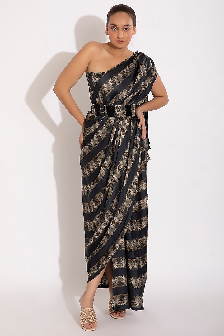 Navy Blue Georgette Digital Printed Pre-Stitched Pleated Party Wear Saree Set by Studio Surbhi at Pernia's Pop Up Shop