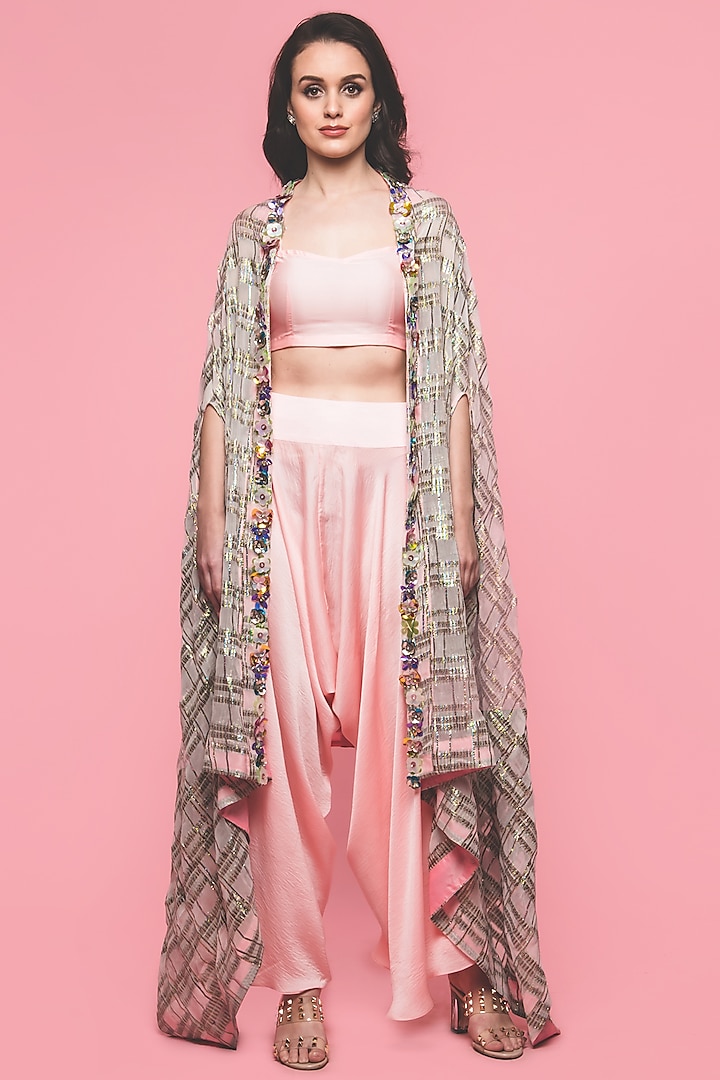 Pink Embroidered Cape Set by Surabhi Gandhi at Pernia's Pop Up Shop
