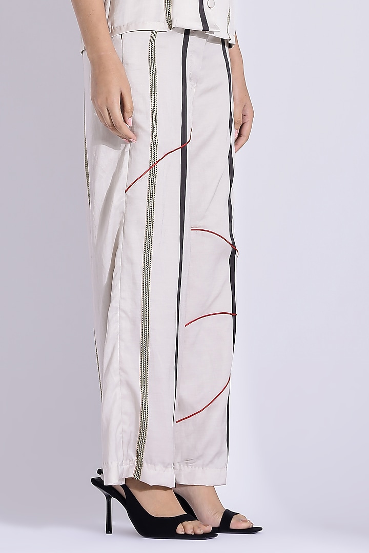Off-white Cotton Silk Digital Printed Co-Ord Set by Studio Surbhi at Pernia's Pop Up Shop