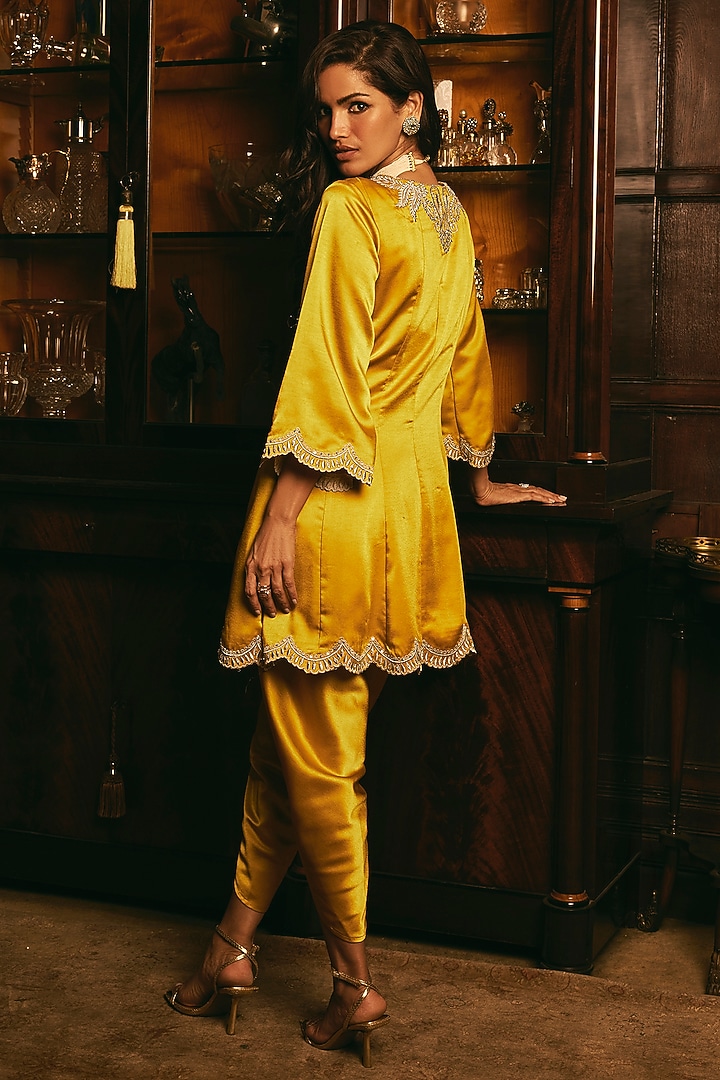 Yellow Crepe Embroidered Kurta Set by Studio22 by Pulkita Arora Bajaj at Pernia's Pop Up Shop