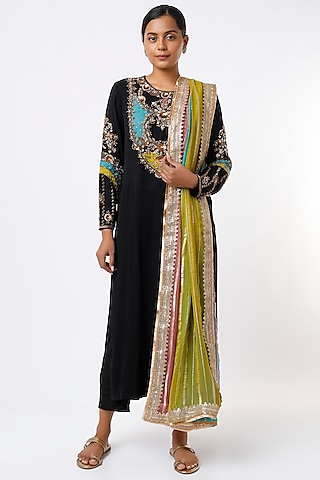 Black Embroidered Kurta Set by Studio A