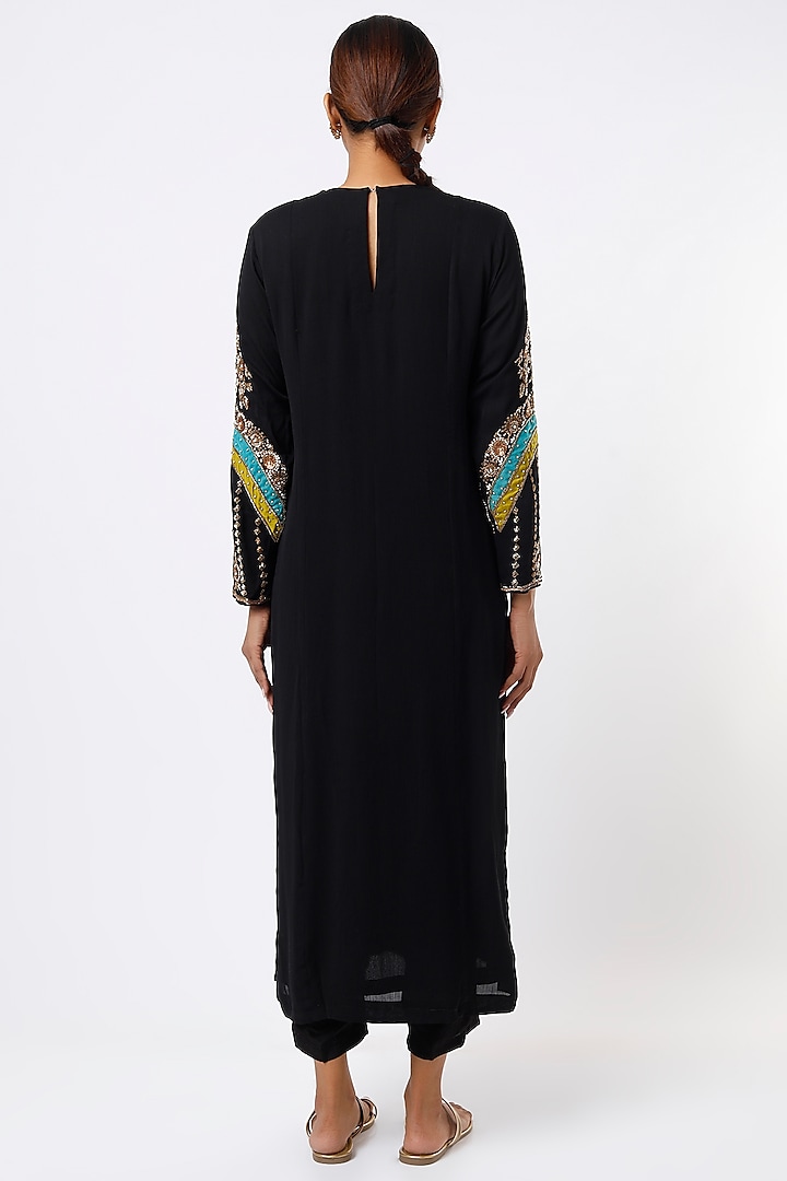 Black Embroidered Kurta Set by Studio A at Pernia's Pop Up Shop