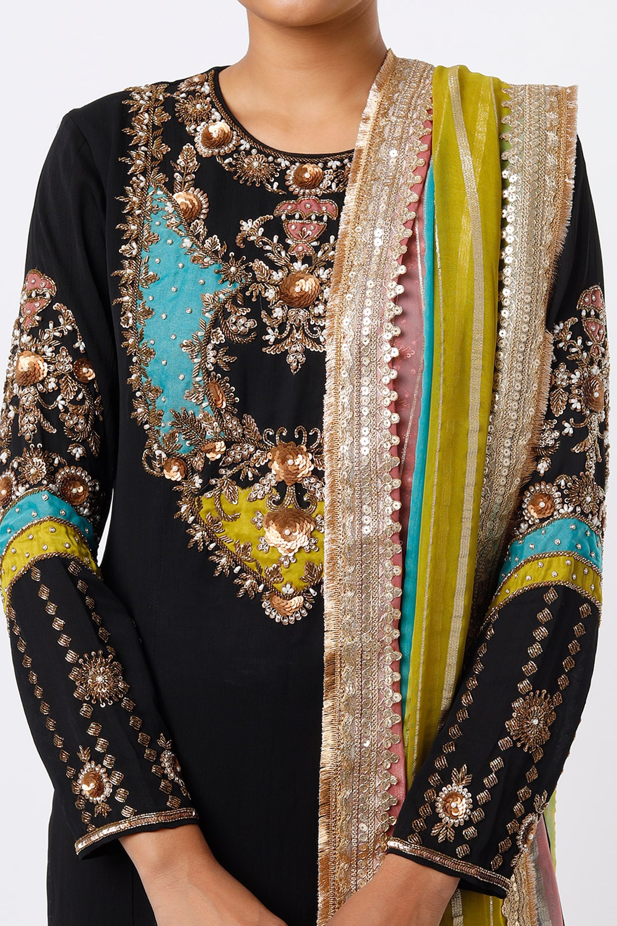 Black Embroidered Kurta Set by Studio A at Pernia's Pop Up Shop 2026