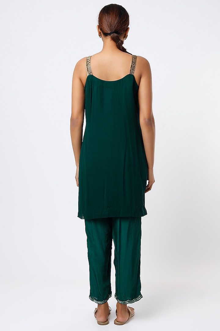 Emerald Green Hand Embroidered Kurta Set by Studio A at Pernia's Pop Up Shop