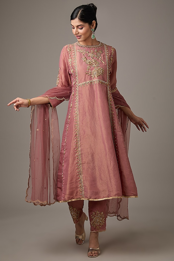 Pink Tissue Dori Hand Embroidered Kurta Set by Studio A at Pernia's Pop Up Shop