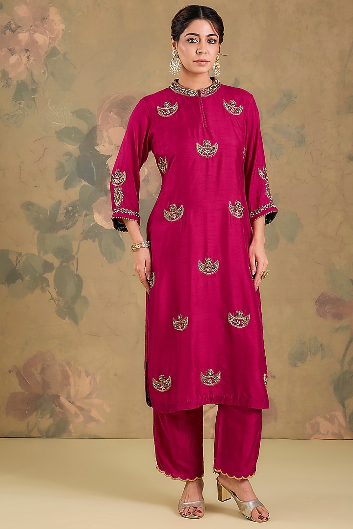 Magenta Silk Hand Embroidered Kurta Set by Studio A at Pernia's Pop Up Shop