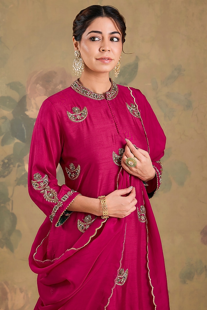 Magenta Silk Hand Embroidered Kurta Set by Studio A at Pernia's Pop Up Shop