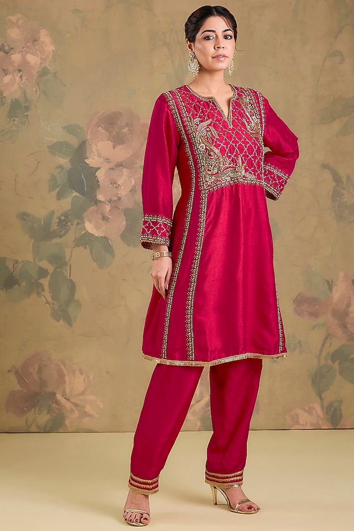 Magenta Silk Hand Embroidered Kurta Set by Studio A at Pernia's Pop Up Shop