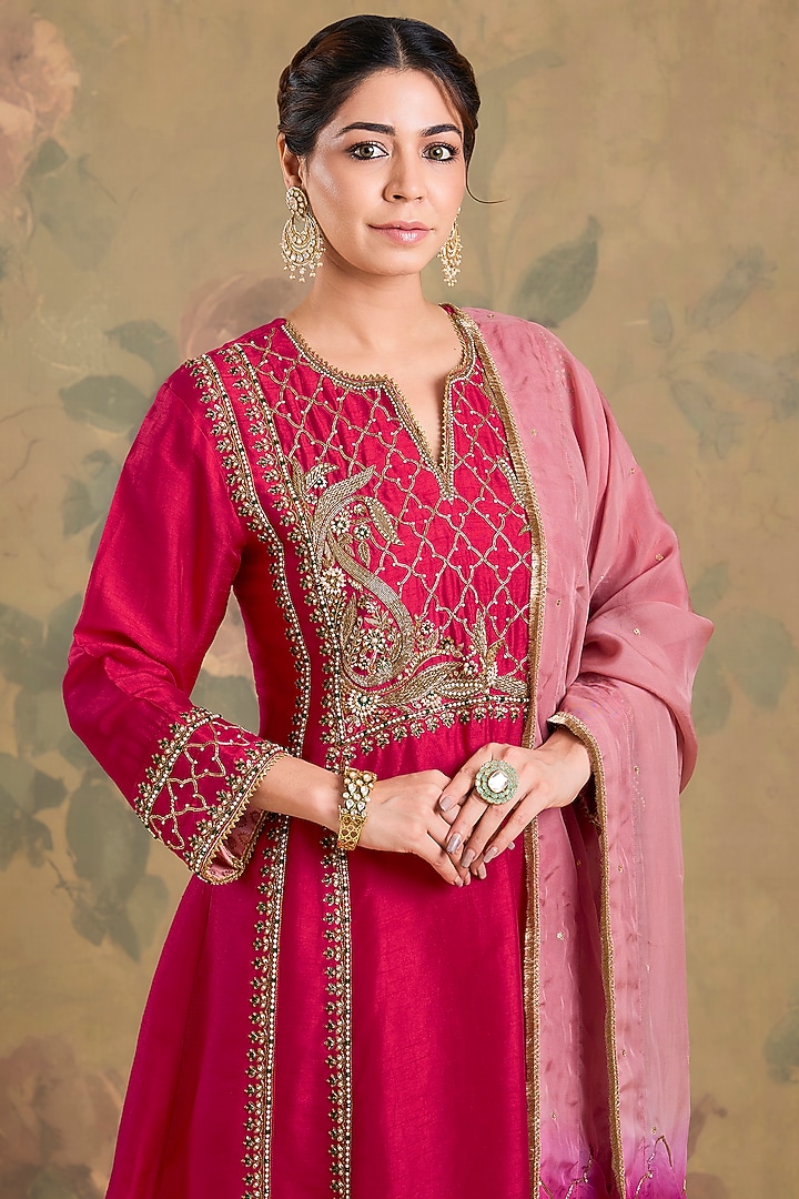 Magenta Silk Hand Embroidered Kurta Set by Studio A at Pernia's Pop Up Shop