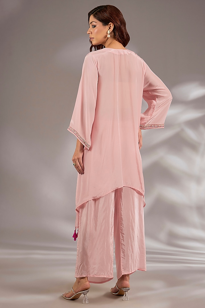 Pink Crepe Mirror Embroidered Kurta Set by Studio A at Pernia's Pop Up Shop