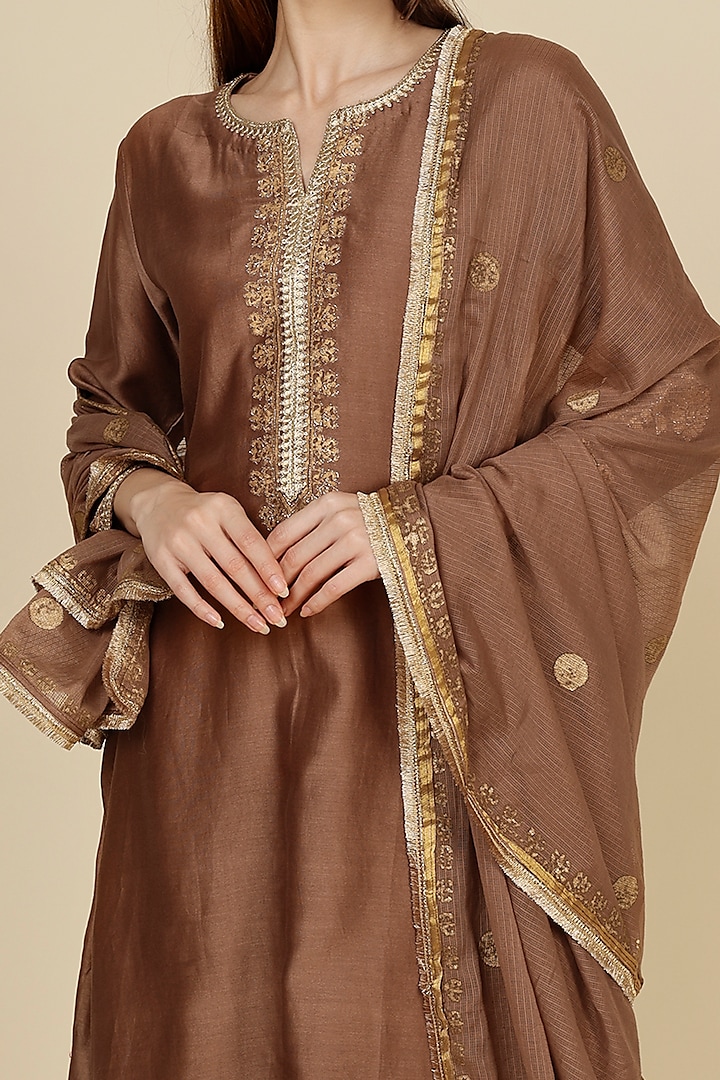 Bronze Gota Embroidered Kurta Set by Studio A at Pernia's Pop Up Shop