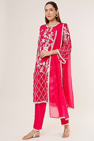 Fuchsia Embroidered Kurta Set by Studio A