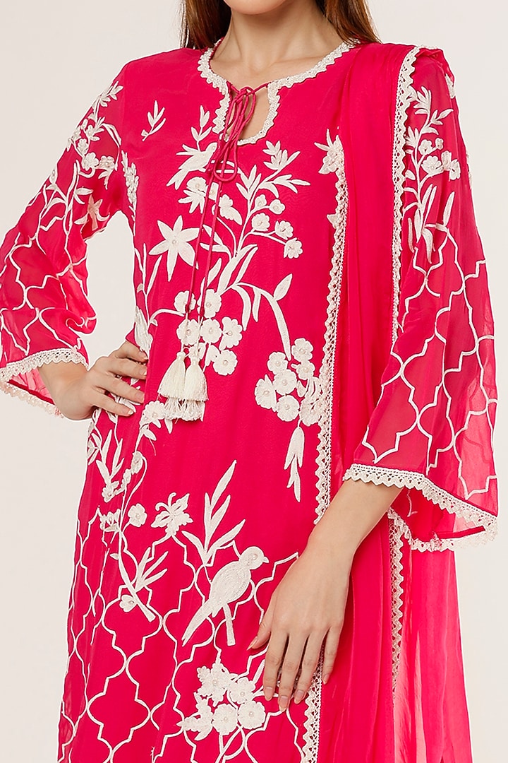 Fuchsia Embroidered Kurta Set by Studio A at Pernia's Pop Up Shop