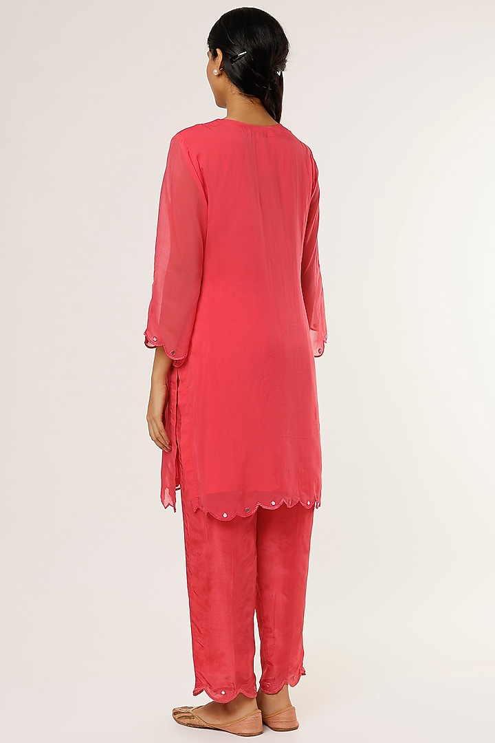 Fuchsia Organza Embroidered Kurta Set by Studio A at Pernia's Pop Up Shop