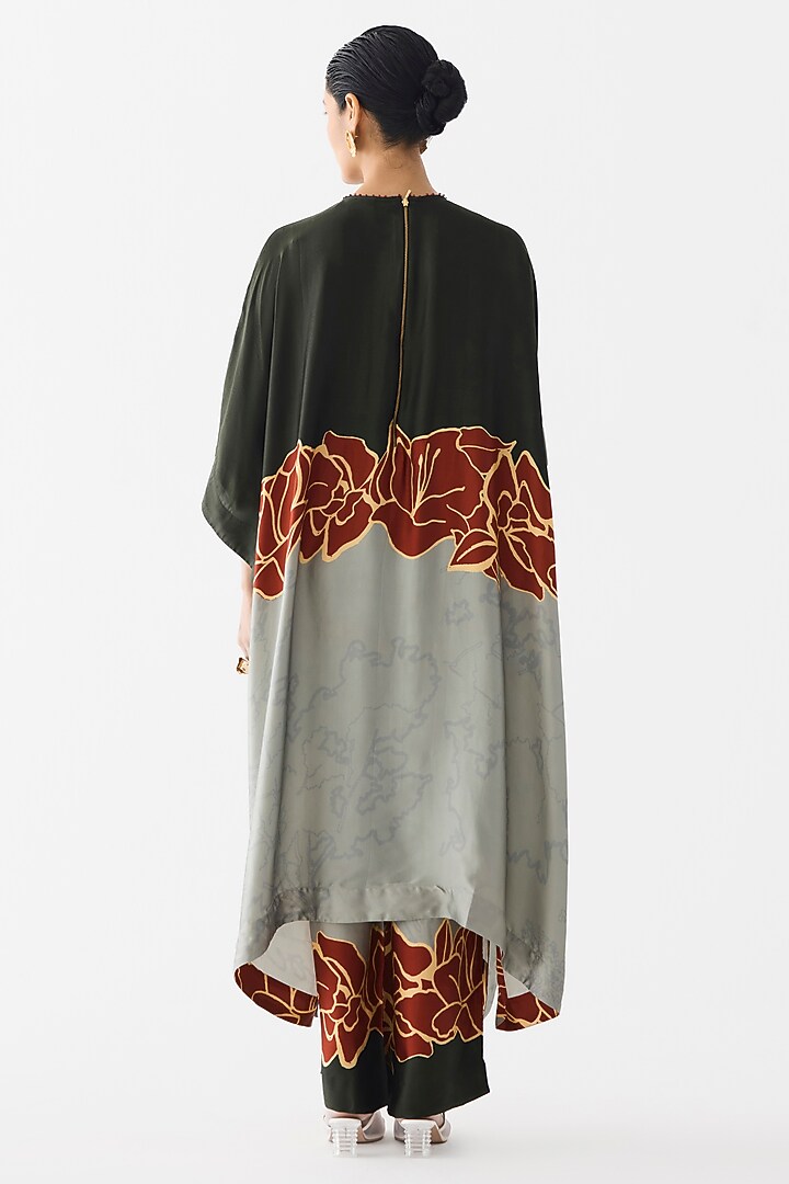 Grey & Red Vegan Silk Floral Printed Kurta Set by Studio Rigu at Pernia's Pop Up Shop