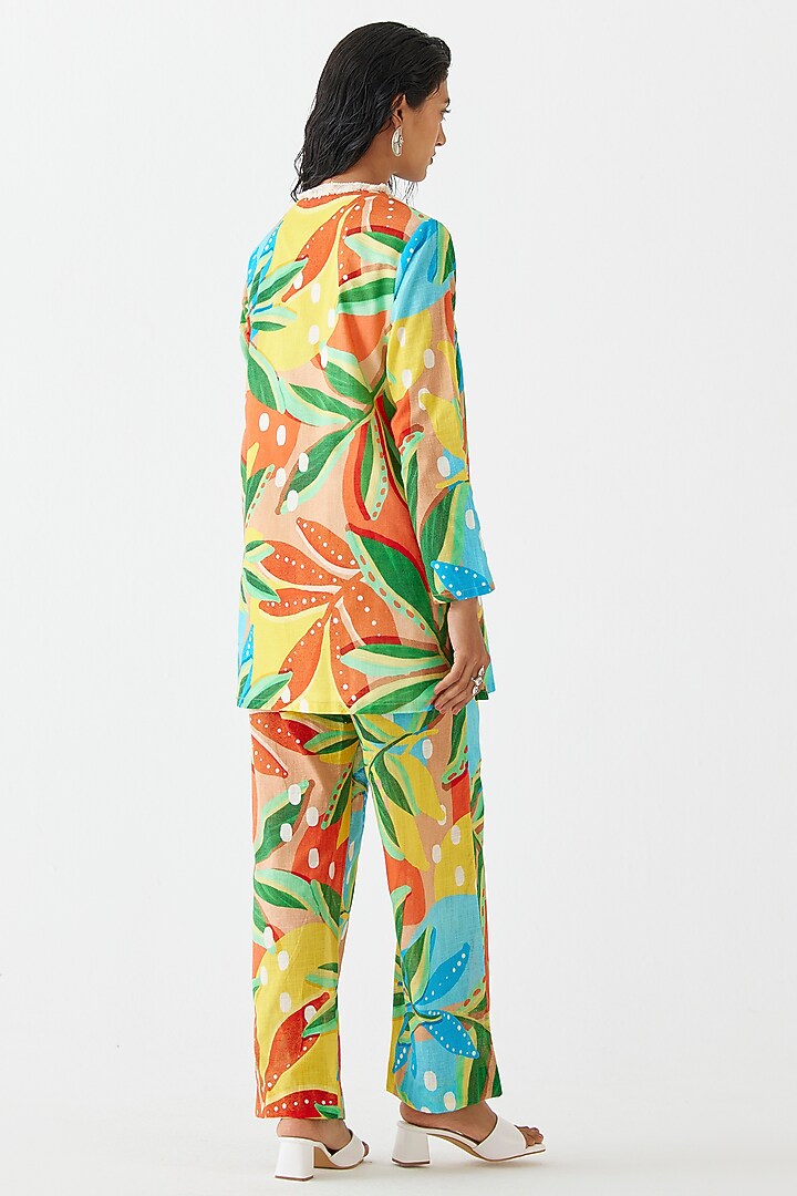 Multi-Colored Cotton Floral Printed Co-Ord Set by Studio Rigu at Pernia's Pop Up Shop