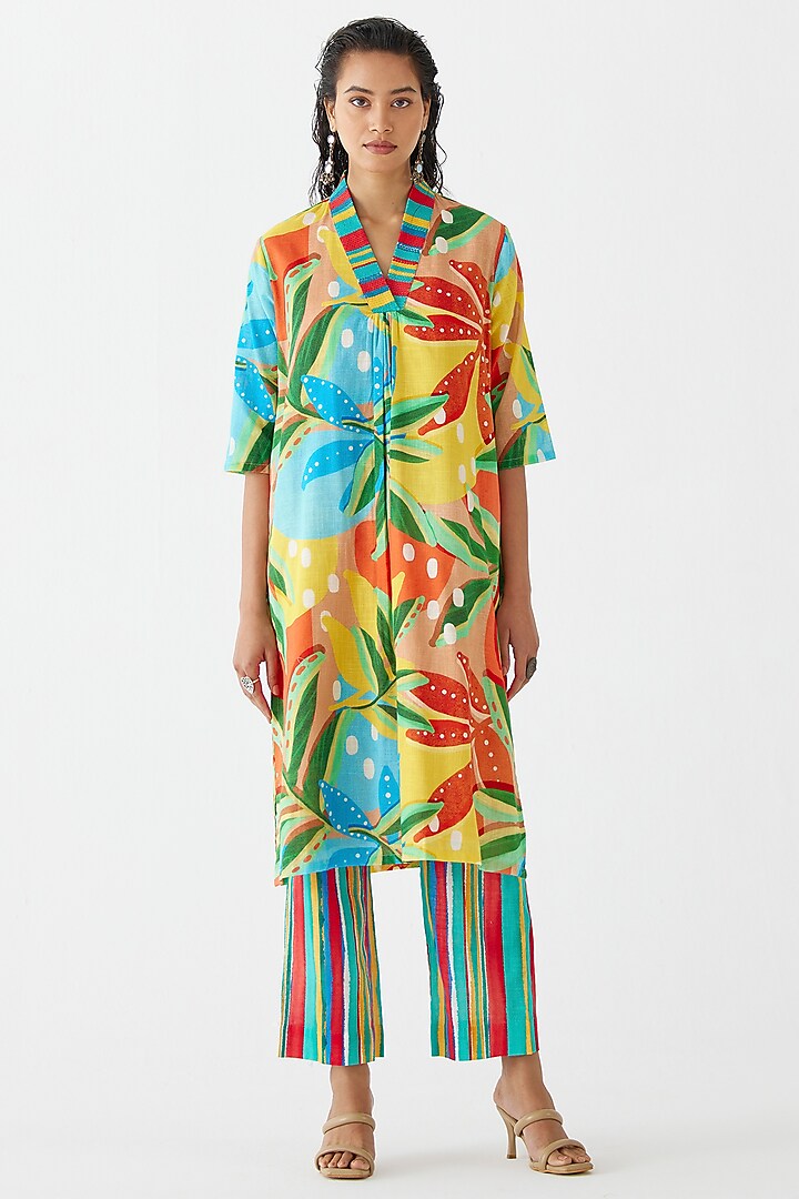 Multi-Colored Cotton Floral Printed Kurta Set by Studio Rigu at Pernia's Pop Up Shop