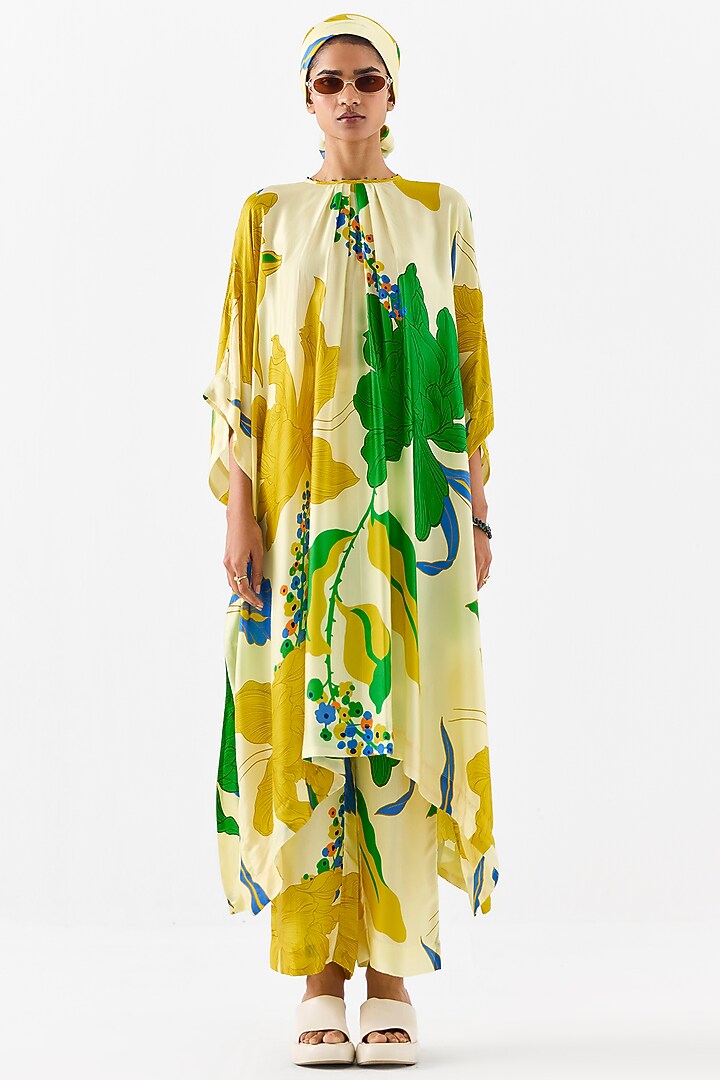 Yellow & Green Vegan Silk Digital Printed Kimono Kurta Set by Studio Rigu at Pernia's Pop Up Shop