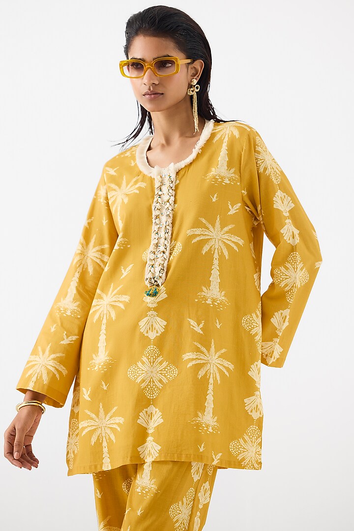 Yellow Cotton Digital Printed & Hand Embroidered Short Kurta Set by Studio Rigu at Pernia's Pop Up Shop