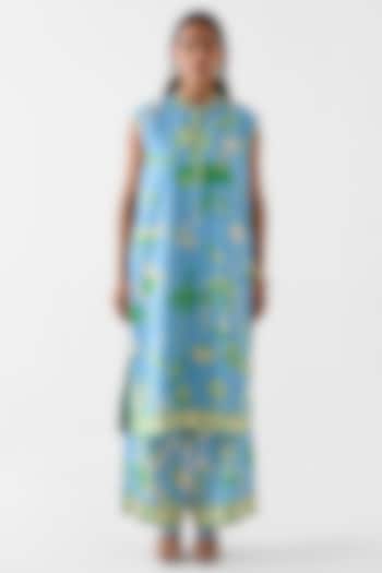 Blue Linen Printed Kurta Set by Studio Rigu at Pernia's Pop Up Shop