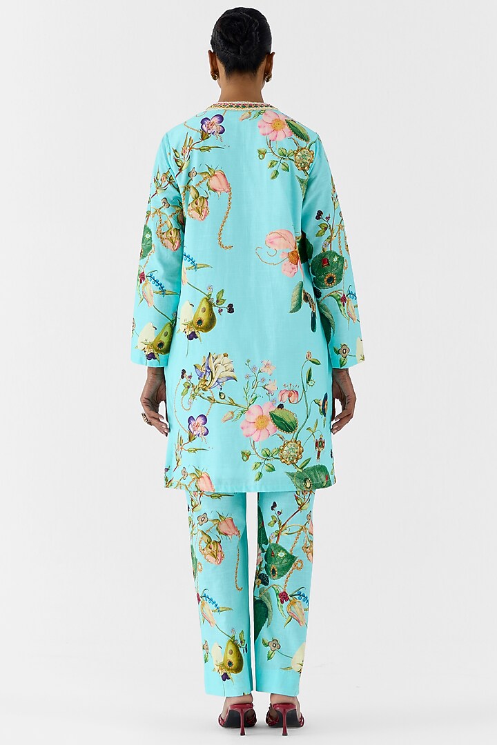 Blue Cotton Slub Hand Embroidered & Floral Printed Kurta Set by Studio Rigu at Pernia's Pop Up Shop