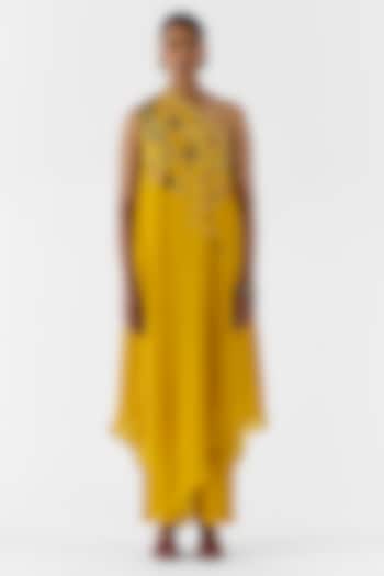 Mustard Vegan Silk Printed & Embroidered One Shoulder Kurta Set by Studio Rigu at Pernia's Pop Up Shop