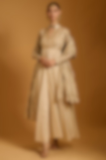 Beige Chanderi Applique Work Bridal Anarkali Set by Siddartha Tytler at Pernia's Pop Up Shop