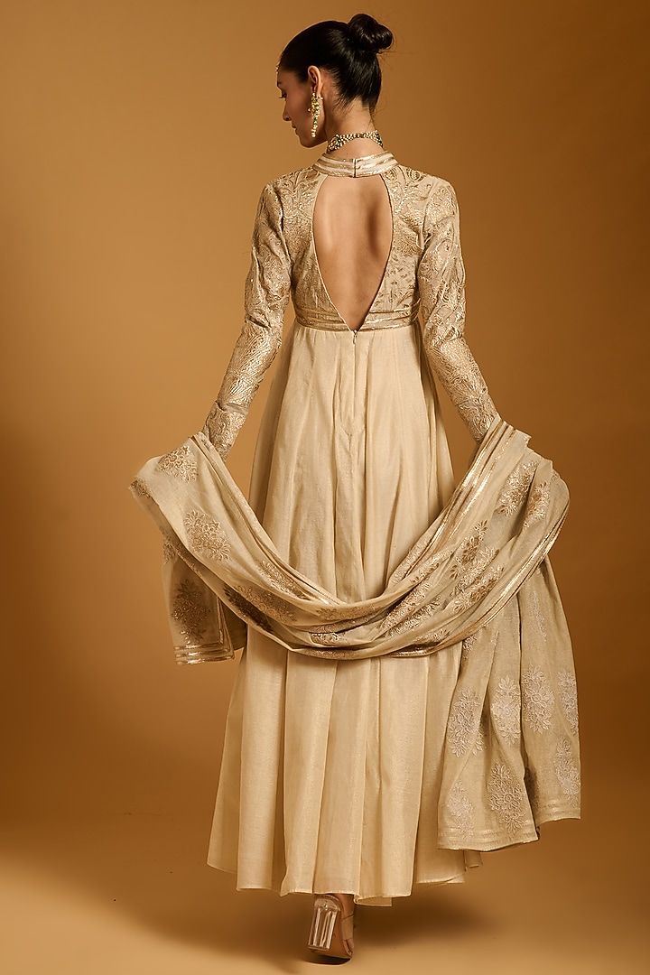 Beige Chanderi Applique Work Bridal Anarkali Set by Siddartha Tytler at Pernia's Pop Up Shop