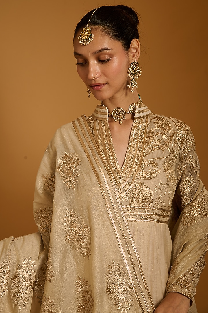 Beige Chanderi Applique Work Bridal Anarkali Set by Siddartha Tytler at Pernia's Pop Up Shop