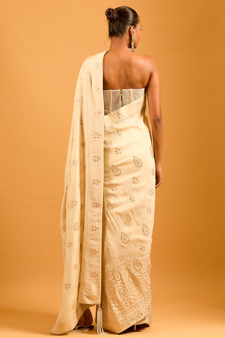 Vanilla Color Chanderi Bridal Saree Set by Siddartha Tytler at Pernia's Pop Up Shop
