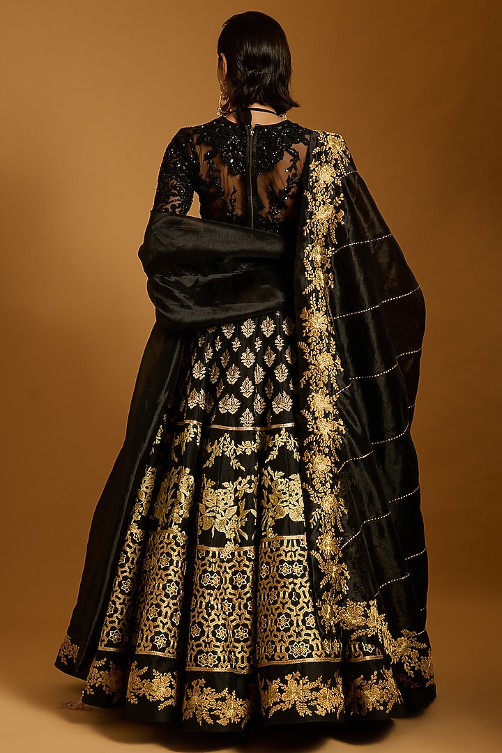 Black Raw Silk Zari Embroidered Bridal Lehenga Set by Siddartha Tytler at Pernia's Pop Up Shop