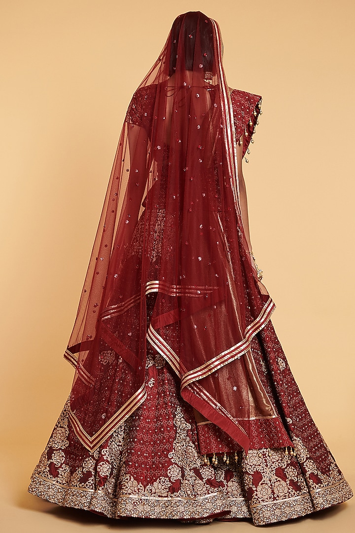 Red Dupion Silk Bridal Lehenga Set by Siddartha Tytler at Pernia's Pop Up Shop