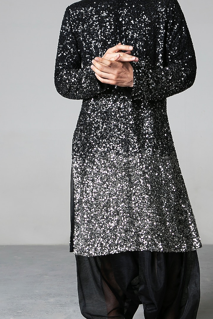 Black Ombre Georgette Hand Embroidered Kurta Set by Siddartha Tytler Men at Pernia's Pop Up Shop
