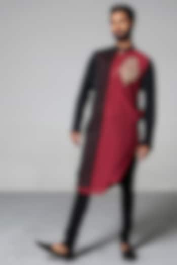 Maroon & Black Kurta Set by Siddartha Tytler Men at Pernia's Pop Up Shop