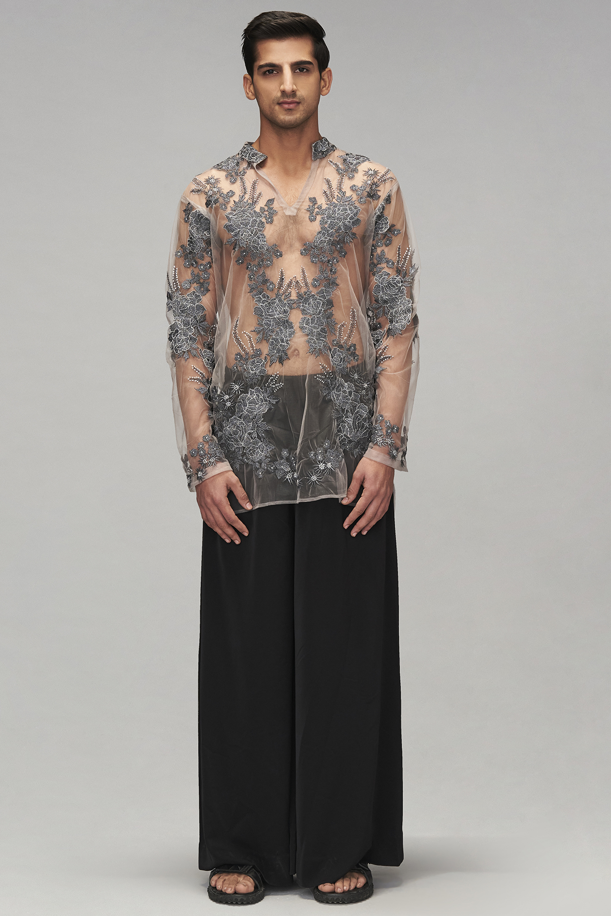 Grey & Black Net Thread Embroidered Kurta Set by Siddartha Tytler Men at Pernia's Pop Up Shop