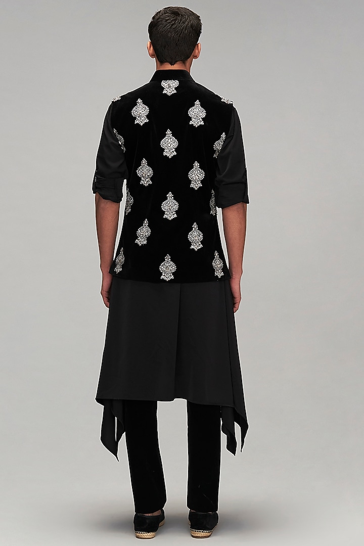 Black Velvet Zari & Crystal Embroidered Nehru Jacket Set by Siddartha Tytler Men at Pernia's Pop Up Shop