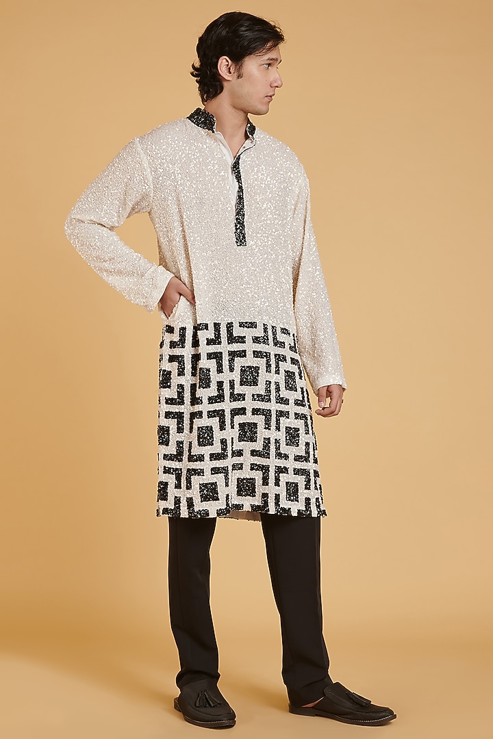 Ivory & Black Georgette Hand Embroidered Kurta Set by Siddartha Tytler Men at Pernia's Pop Up Shop