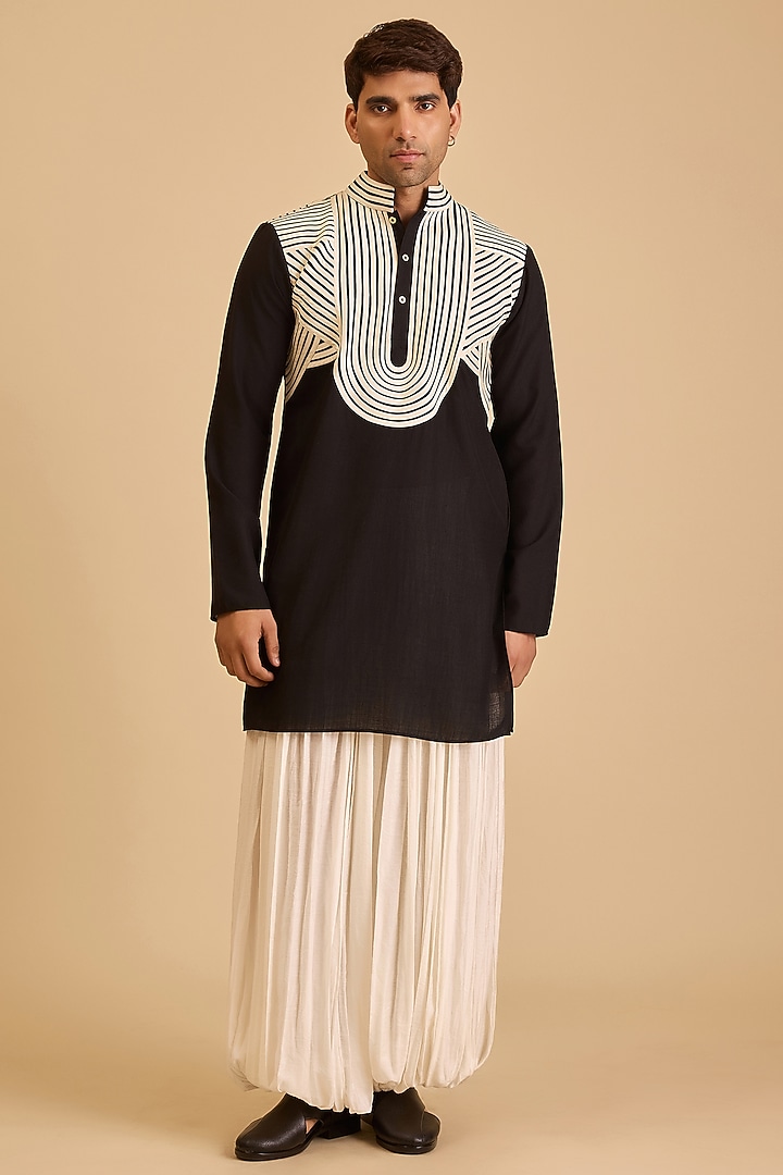 Black Blended Linen Strip Work Kurta by Siddartha Tytler Men at Pernia's Pop Up Shop