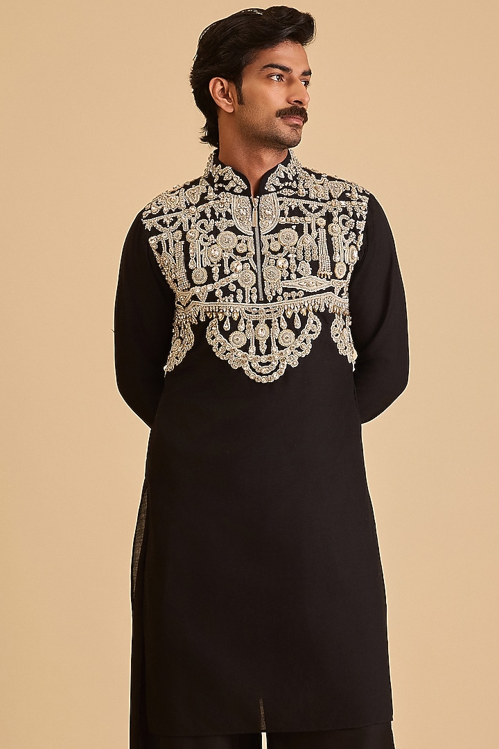 Black Linen Blend Aari Embroidered Kurta Set by Siddartha Tytler Men at Pernia's Pop Up Shop