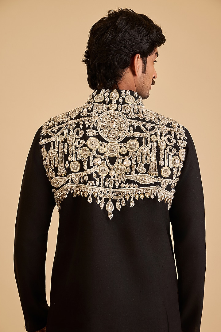 Black Linen Blend Aari Embroidered Kurta Set by Siddartha Tytler Men at Pernia's Pop Up Shop