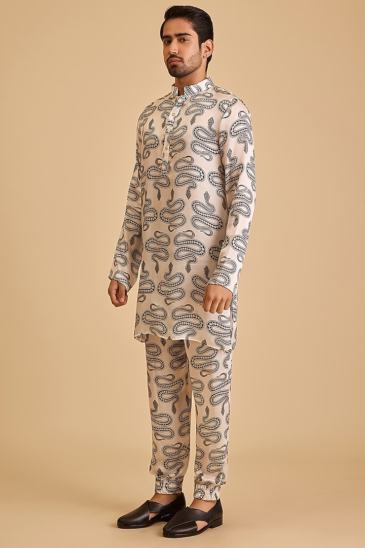 White & Black Bemberg Satin Printed Kurta Set by Siddartha Tytler Men at Pernia's Pop Up Shop